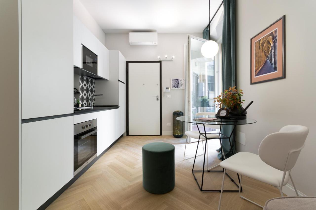 Sphera Bologna, Design Suite Under The Two Towers Экстерьер фото